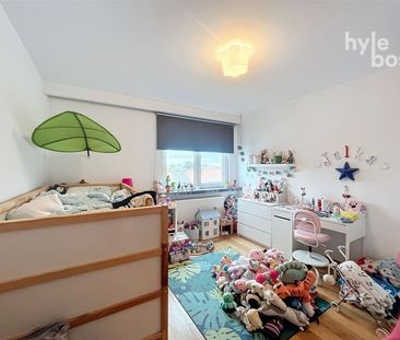 Centraal gelegen, gerenoveerd & instapklaar appartement - Foto 4