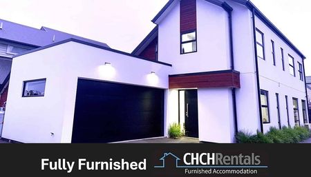 Executive Fully Furnished Spacious Townhouse in Excellent Central Location! - Photo 3