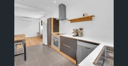 Two Bedroom, Two Bathroom Unit in Spotswood - Photo 2