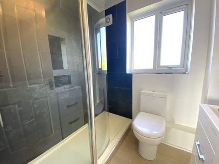 2 bedroom semi-detached house to rent - Photo 2