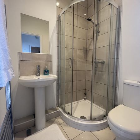 Coldcotes Avenue, Leeds - Photo 4