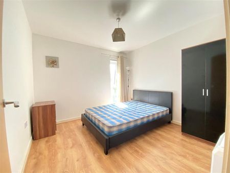 3 bedroom apartment to rent - Photo 5