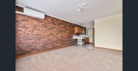 Charming & Convenient Youngtown Unit – Perfect for Easy Living - Photo 3