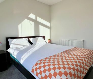 2 bedroom flat to rent - Photo 5