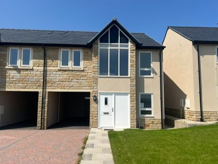 Hall Barn Drive, Longridge - Photo 2