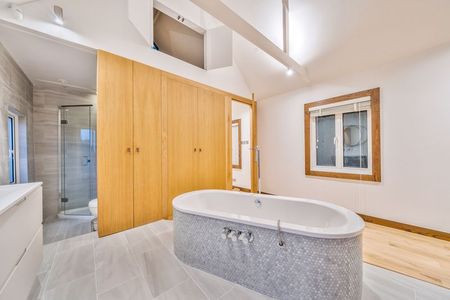 Frith Hill Road, Godalming - 3 bedrooms Property for lettings - Seymours - Photo 4