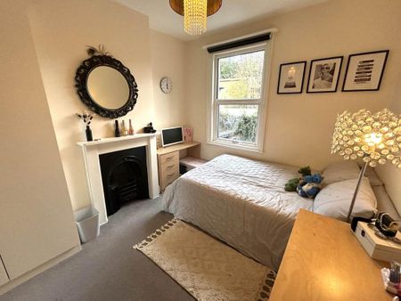 4 bedroom house to rent - Photo 3