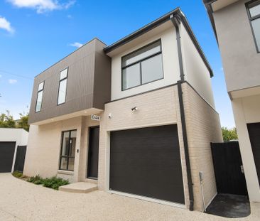 6/4A Sunlit Court, Hampton East VIC 3188 - Townhouse For Rent | Domain - Photo 1