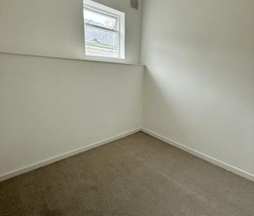 1 bedroom ground floor flat to rent - Photo 1