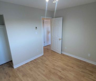 For Lease - 2 White Abbey Parkway Unit# 3, Toronto, Ontario - Photo 3