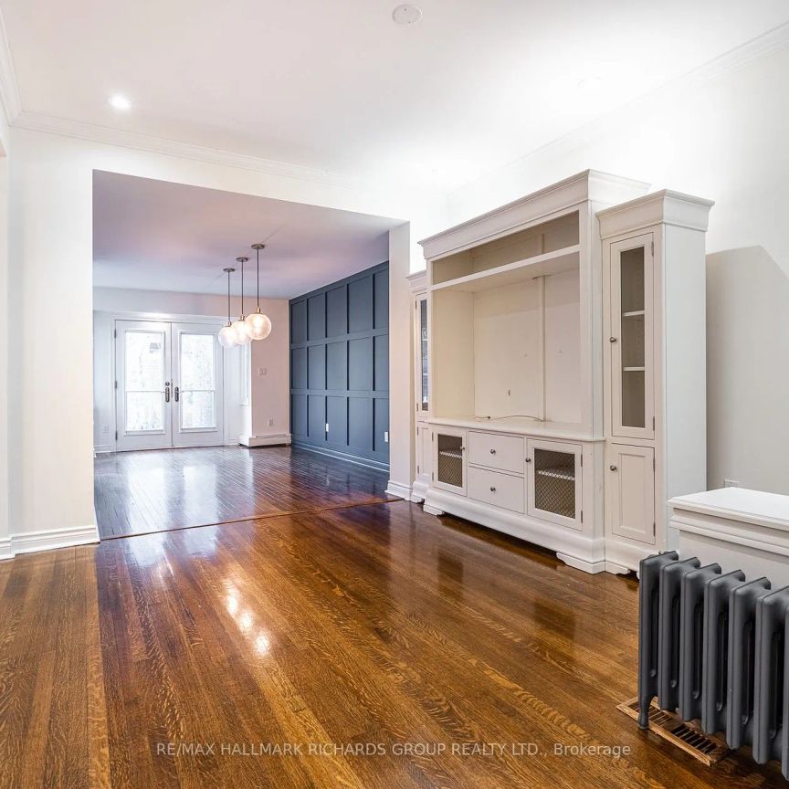 Detached Home For Lease | E9036091 - Photo 1