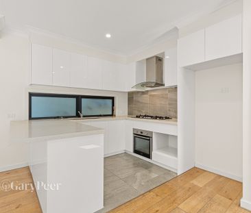 2/35 Station St, Burwood VIC 3125 - Townhouse For Rent | Domain - Photo 4