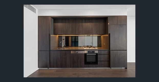 Nearly New Luxury Apartment l One Bed Plus Study - Photo 1