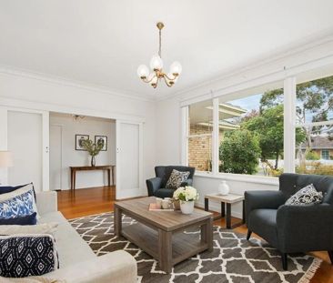 3 BEDROOMS PLUS A BUNGALOW | FAMILY WARMTH AND COMFORT! - Photo 3