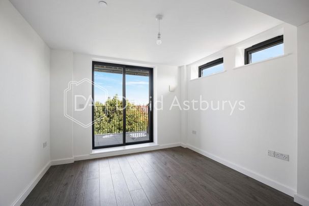 3 bedroom flat to rent - Photo 1