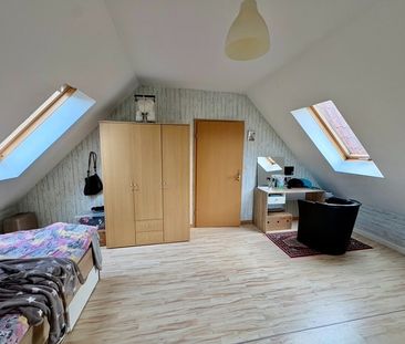 Großzügige 6-Zimmer Maisonettewohnung mit Garten! - Photo 5