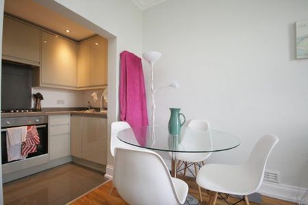 3 bedroom apartment to rent - Photo 3