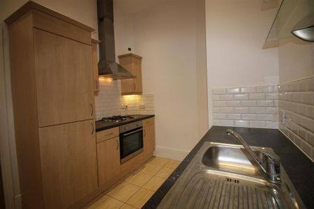 Studio to rent - Photo 2