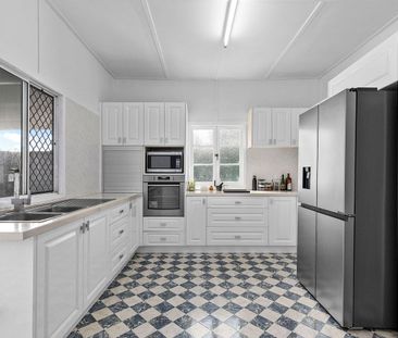 Properly Managed I Charming Family Home in Convenient Virginia Loca... - Photo 2