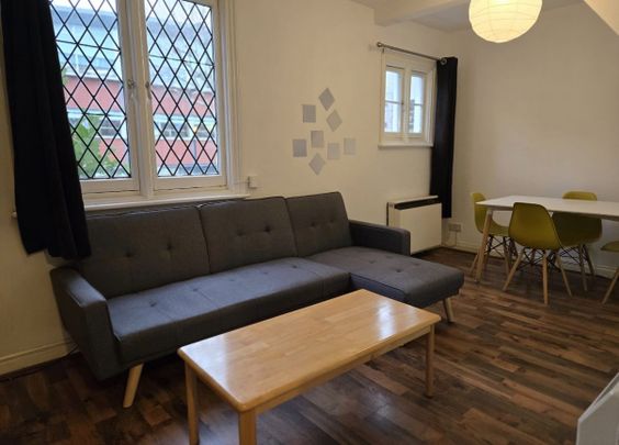 1 Bed Flat, Wellington Way, E3 - Photo 1