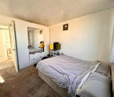 Northbrooks, Harlow, CM19 - Photo 1