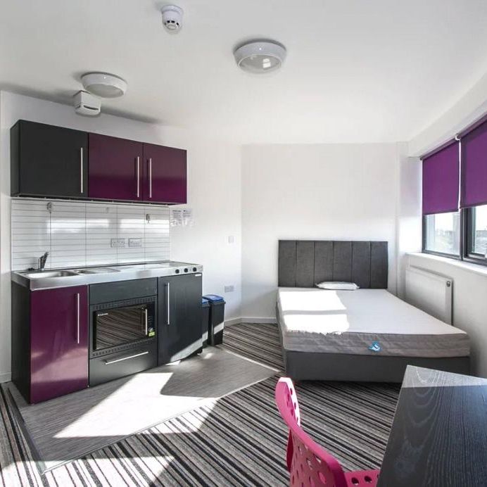 Studio to rent - Photo 1