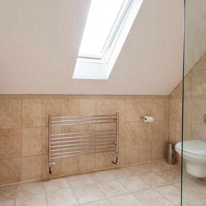 4 bedroom detached house to rent - Photo 1