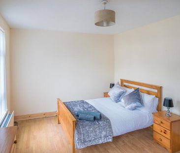 STUDENT ACCOMMODATION, 6 Stewarts Terrace, Derry/Londonderry, BT48 7LH - Photo 5