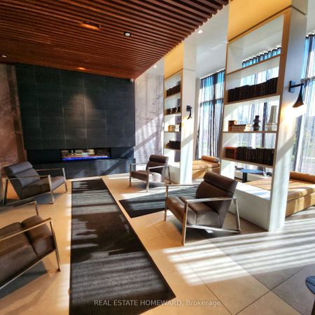 For Lease - 297 Oak Walk Drive Unit# 703, Oakville, Ontario - Photo 2