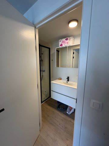 Spacious student room! - Photo 5