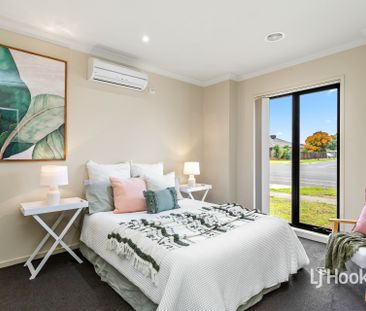 30 Crossway Avenue, Tarneit VIC, Belconnen - Photo 2