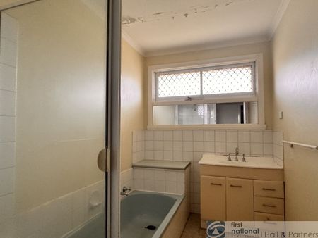 10 Devira Street, Dandenong North - Photo 5