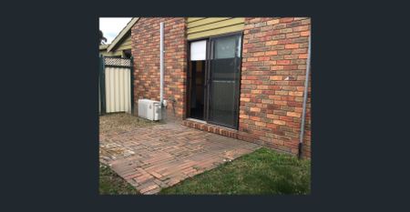 Spacious 2 bedroom unit - Photo 3