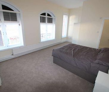 High Street, Burton Upon Trent, DE14 - Photo 2