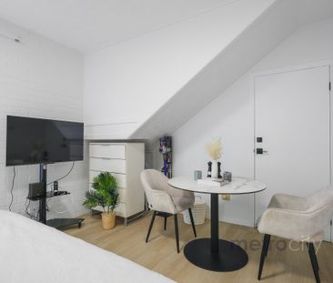 Modern Furnished Studio in Wavell Heights – Private & Comfortable! - Photo 5