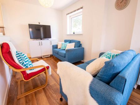 8 bedroom house to rent - Photo 2