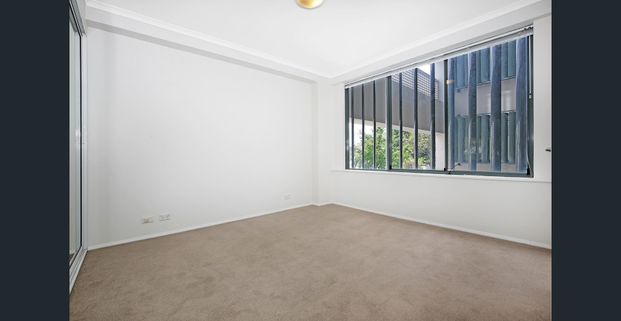 Modern Two-Bedroom Apartment in the Heart of North Sydney - Photo 1