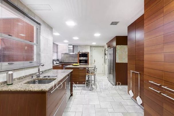 Luxury Duplex for rent in Madrid, Autonomous Region of Madrid - Photo 1