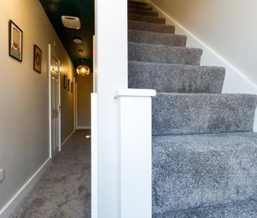 6 bedroom terraced house to rent - Photo 2