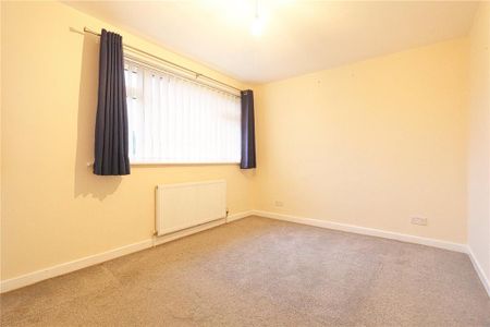 2 bedroom semi-detached house to rent - Photo 4