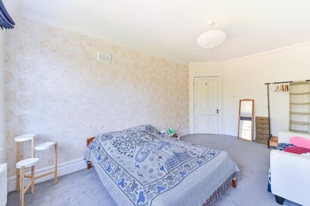 2 bedroom maisonette to rent - Photo 4