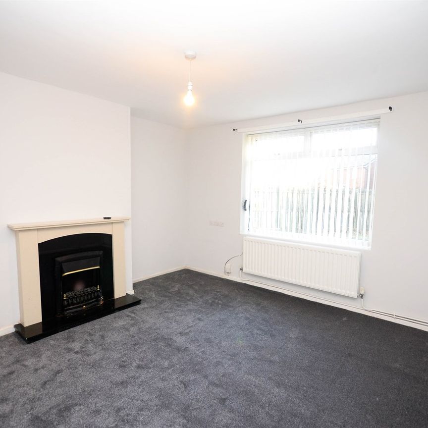 3 bed semi-detached house to rent in Cambridge Avenue, Hebburn, NE31 - Photo 1