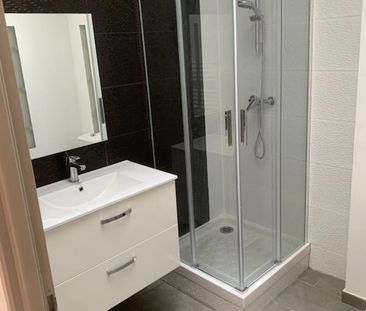 Location Appartement 2 pièces 27m² MONTPELLIER 34000 - Photo 2