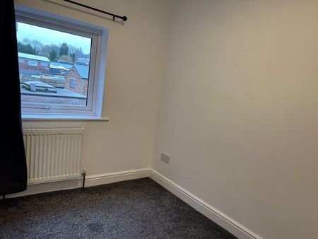 2 bedroom terraced house to rent - Photo 3