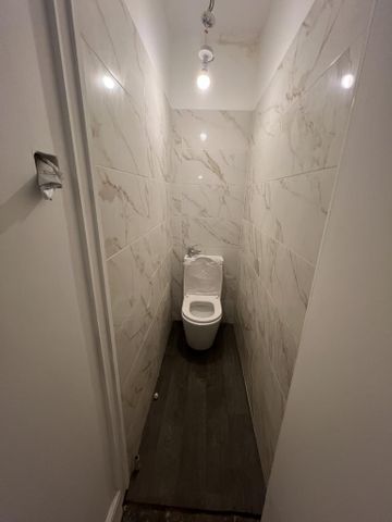 3 bedroom flat to rent - Photo 4