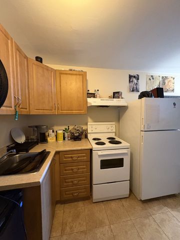 355 Elgin Street - E - Photo 5