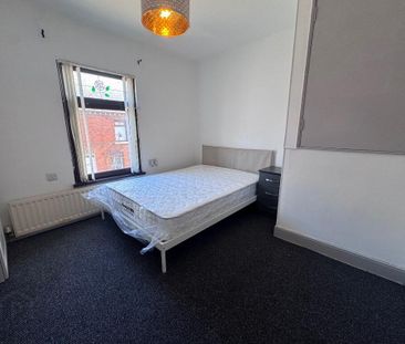 22 Orkney Street, Belfast, BT13 3GR - Photo 5