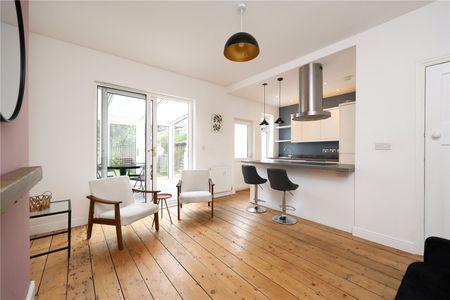 Pine Grove, Filton - Photo 4