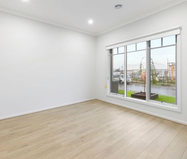 Brand New Family Home - Photo 3