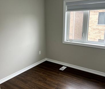 For Lease - 51 Arnold Marshall Boulevard, Haldimand, Ontario - Photo 5